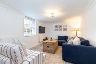 Beautiful 2-Bed 2 Bath Regency Flat with Parking - Cheltenham - 9