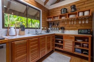 Casa Serena - Tranquil Jungle Gem Near the Beach - 7