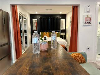 Luxury Suite in Dtw/Free Parking - Dallas - 2