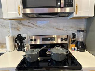 Luxury Suite in Dtw/Free Parking - 4