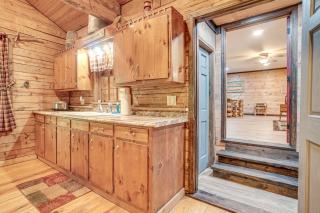 North Georgia Mtn Escape with Hot Tub and Games! - Sautee Nacoochee - 3