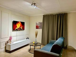 Modern Apartment in Randburg - 0