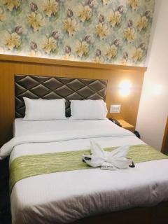 Glitz Hotels The AR Residency - Nr Thane Railway Station - Thane - 9