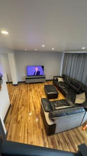 Grand House - 4
