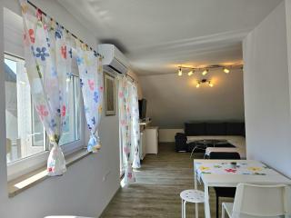 Green Hill Apartments - Žirovnica - 3