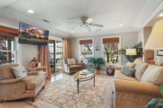 Wrigley Beach House - Great Views of Lake - 2nd Floor - Balcony - Steps to Beach & Shopping - Parking - Lake Geneva - 8