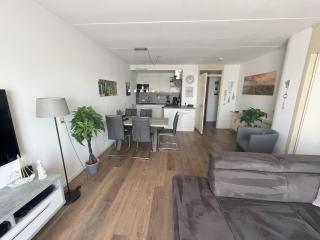 Prachtig appartement direct aan IJsselmeer en strand - 2