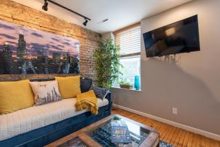 The Downtown Trifecta - Large & Unique Lodging - Perfect for Group Stays - Main St - Parking Included - Lake Geneva - 9
