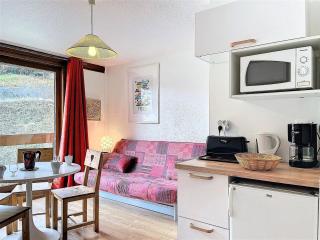 Studio lumineux skis aux pieds avec balcon, piscine et casier à skis - FR-1-267-294 - Villarembert - 6