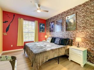 C2785-203-Windsor Hills Resort Free Water Park Themed Rooms - Orlando - 8