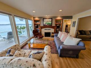 Lake Front Retreat on Flathead - 1