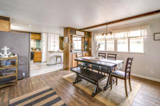 Seven Bays Vacation Rental on Lake Roosevelt! - - 2