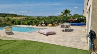 Panorama sur la nature et piscine - Juvignac - 8