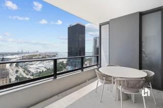 Stylish Apartments with Partial Ocean Views in Downtown! - Miami - 5