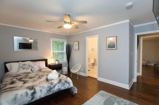 The Lakehouse - 7BR Villa 5 Acres Group Retreat - Douglasville - 9
