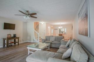 2 BR Townhouse - 10 Mins to Horse Park - Conyers - 8
