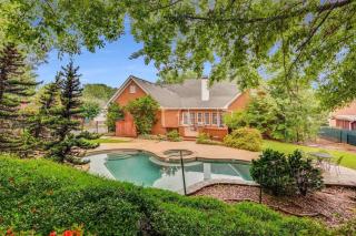 Atlanta Escape Stunning 5BR with Dream Pool - Conyers - 9