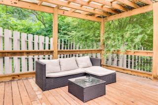 The Poolside 4BR Stylish Luxury Sanctuary - Conyers - 6