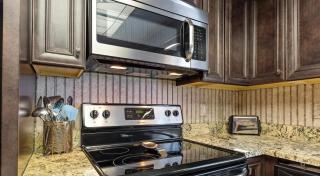 1086 Beach Condo Shoreline Towers Free Beach Setup - 5