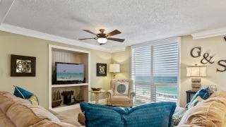 1086 Beach Condo Shoreline Towers Free Beach Setup - 0