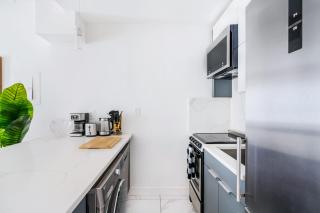 1597-4 Brand new Prime UES W D walk to C park - New York - 3