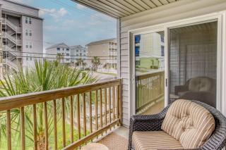Walk to Beaches Myrtle Beach Condo with Balcony! - Myrtle Beach - 8