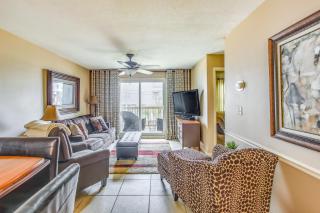 Walk to Beaches Myrtle Beach Condo with Balcony! - Myrtle Beach - 3