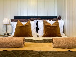 Panorama View - FREE Parking - PERFECT For Couples - Tromsø - 7