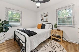 The Violet House - Charleston - 5