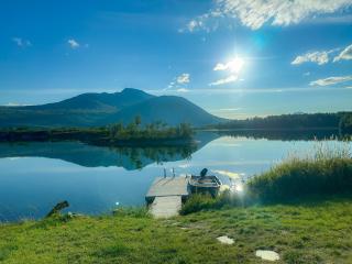 Fairytale STAYcation - JACUZZI, BOAT & SAUNA - - 3
