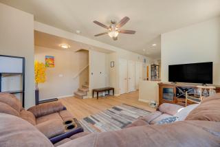Cozy Downtown retreat - 8
