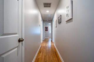 Gorgeous Home,Walk to The Brave,15min to downtown - Smyrna - 3