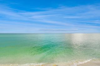 Blissful Beach Retreat Super - Englewood - 8