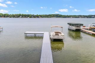 Twin Lakes Escape - Private Lake Mary Lakefront -Pier - Swim - Views Throughout - Gas Fireplace - Firepit - Twin Lakes - 4