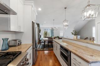 Wine Down in Fontana - New Townhome - Screened-in Porch - Balconies -Stone Gas Fireplace - Walk to Beach - Lake Geneva - 6