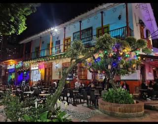 Oasis urbano, cerca a todo, a una cuadra del metro - Sabaneta - 0