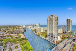 Penthouse Sky Suite - 2BDR2BTH - Private Rooftop Terrace - Hallandale Beach - 6