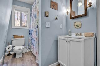 Pet Friendly! Lakefront w Hot Tub, Firepit! - Tobyhanna - 6
