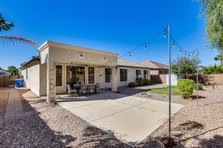 4 Mi to Surprise Stadium Home with Patio! - Surprise - 8