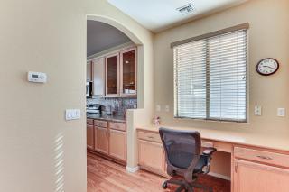 4 Mi to Surprise Stadium Home with Patio! - Surprise - 3