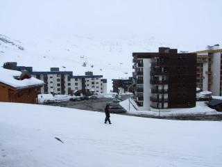 Résidence Serac - CHARMANT STUDIO POUR 3 PERSONNES BIEN EQUIPE AVEC BALCON EXPOSE SUD MAE-7774 - Val Thorens - 2