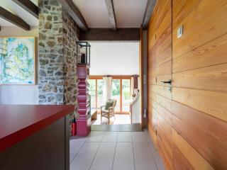 Forest-Edge Apartment - 3