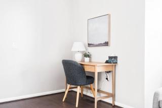 Luxurious Townhome in Arlington Kid-Friendly - 9