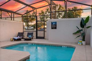 4BR Pool Home w Free Waterpark - 9 Min to Disney - 9