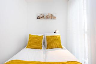 Central - Balcony - Brand NEW - Sunny - Budapest - 4