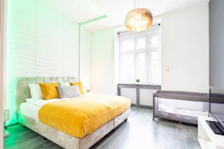 Ultra Central - Large Home with Balcony - Budapest - 9