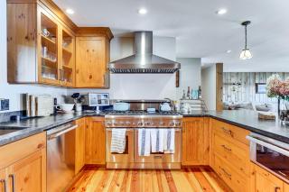 Lake George Retreat with Dock and Game Room! - Queensbury - 5