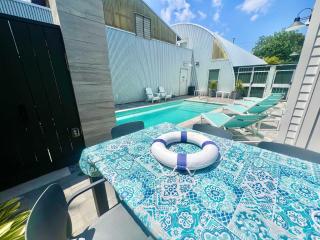 The Moon Quonset Hut Vacation Rental Heated & Chilled Pool - New Orleans - 7
