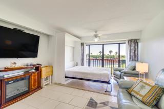 2 Mi to Fort Pierce Jetty Coastal Florida Condo - Fort Pierce - 4