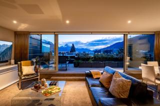 Peak Views Penthouse-Walk To Town-Free Parking-BBQ - Queenstown - 0